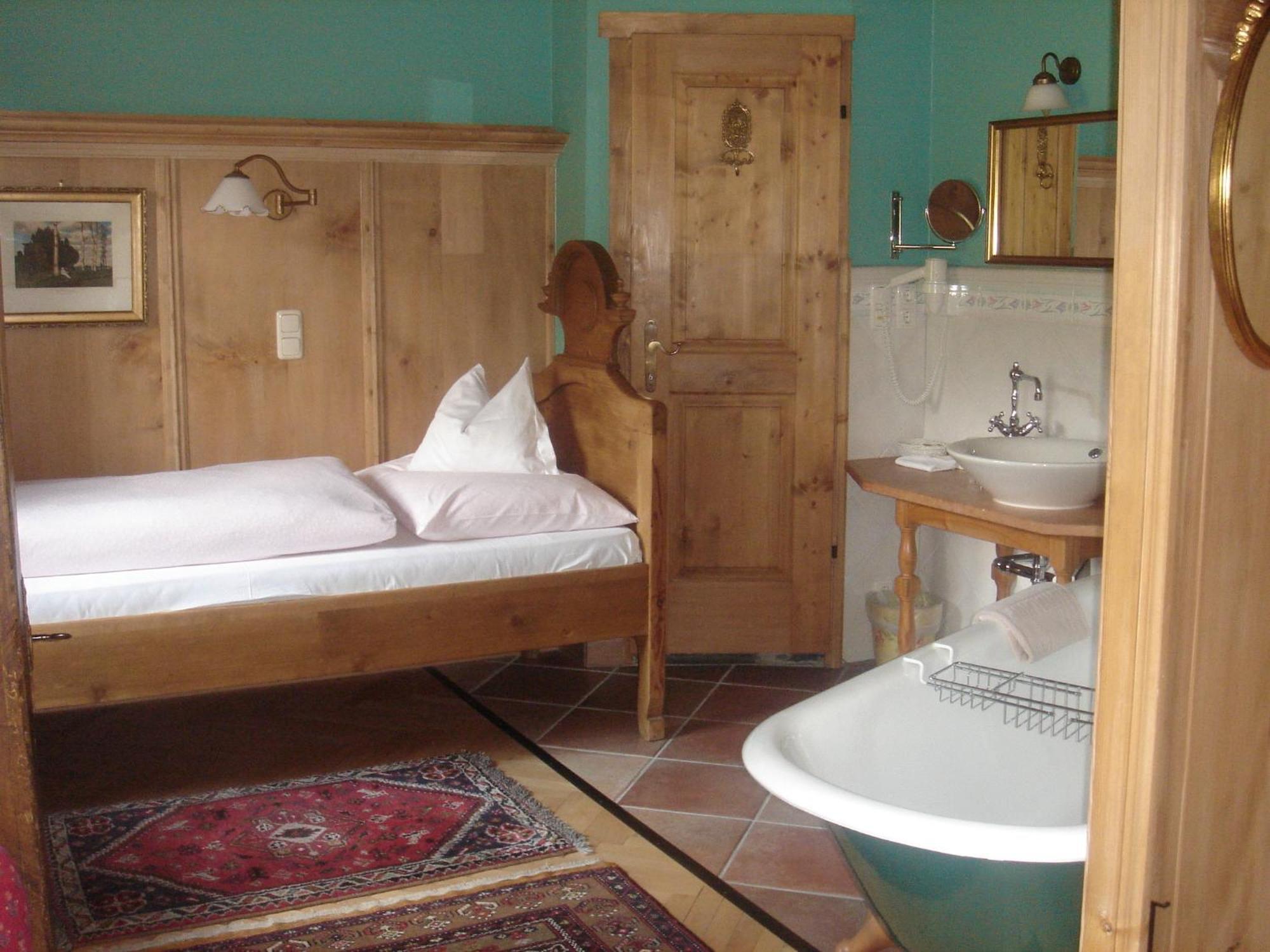 Romantikhotel Almtalhof Grünau im Almtal Стая снимка