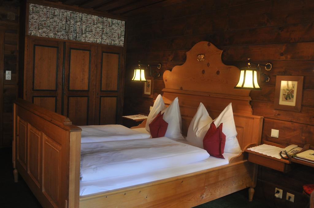 Romantikhotel Almtalhof Grünau im Almtal Екстериор снимка
