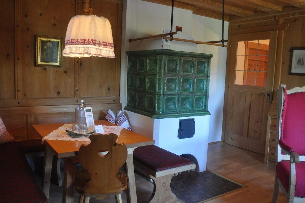 Romantikhotel Almtalhof Grünau im Almtal Стая снимка